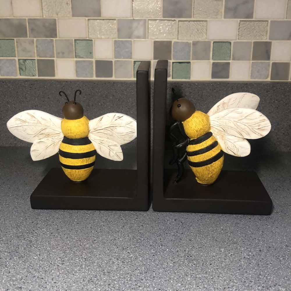 Bumble Bee 🐝 Bookends￼ NWT 6”